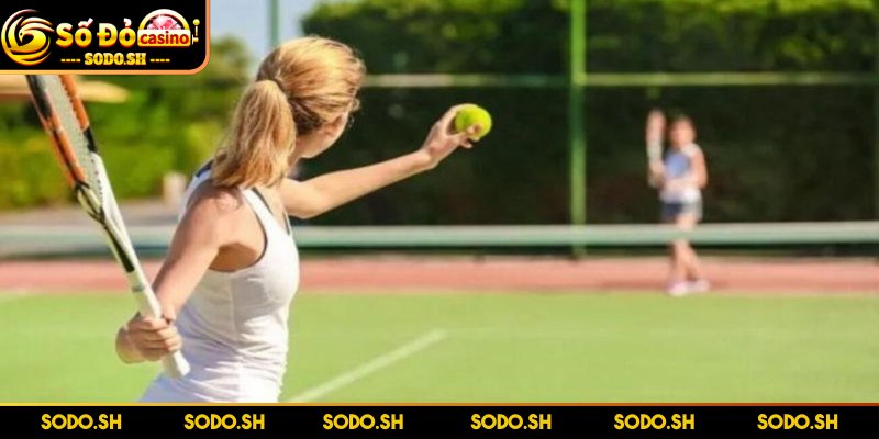 Luật Chơi Tennis Cụ Thể Chi Tiết Cho Người Mới Tham Gia - luat choi tennis bong tiep xuc duong bien Nếu bóng tiếp xúc đường biên, pha bóng đó hợp lệ